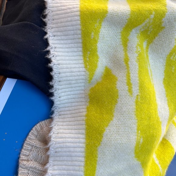 All Saints Tiga V-Neck S | Yellow - Picture 4 of 4